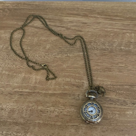 SOLD - Alice in Wonderland watch necklace - Picture 6 of 13